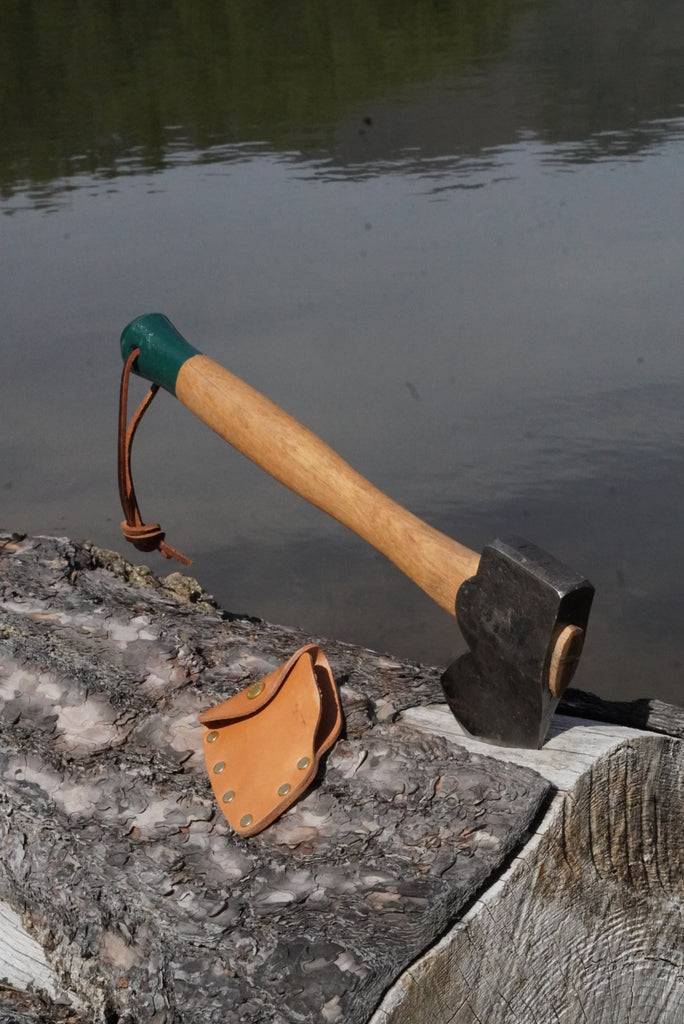 THE TRAVELER HATCHET