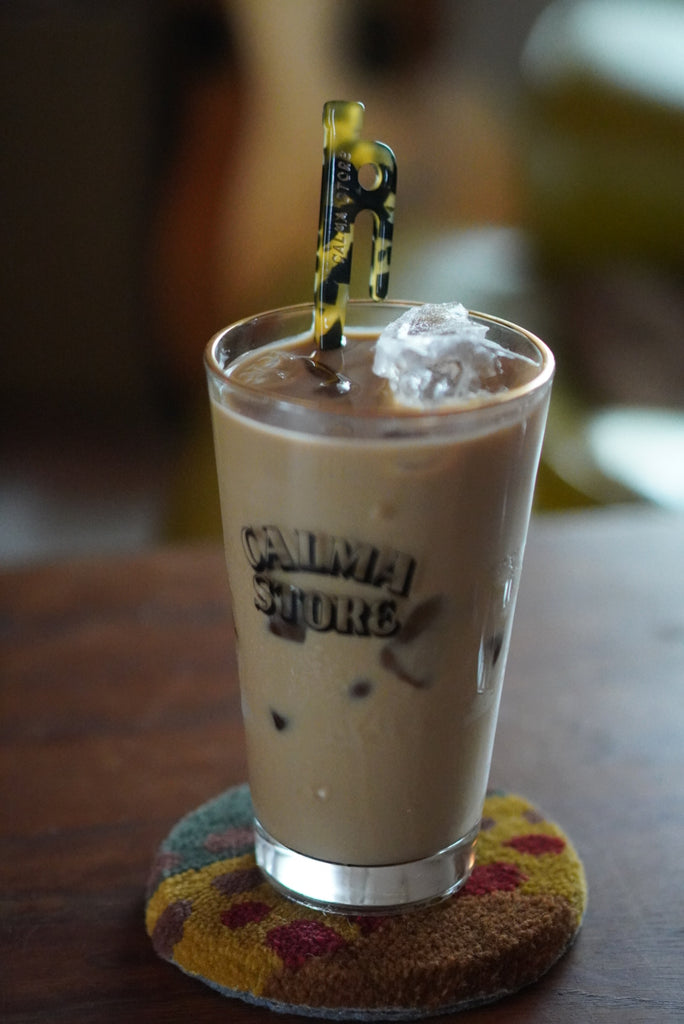 PINT GLASS BLACK CALMA STORE LOGO
