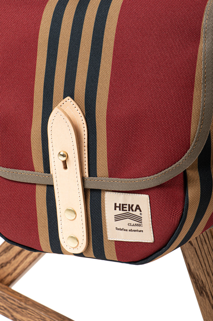 SIDE POUCH SIGNATURE REGIMENTAL STRIPE