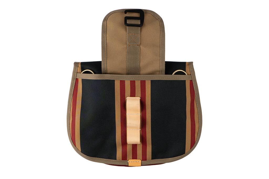 SIDE POUCH SIGNATURE REGIMENTAL STRIPE
