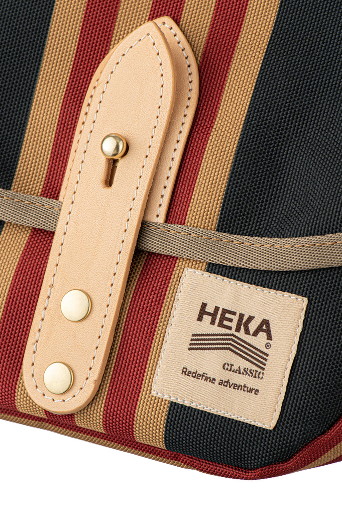 SIDE POUCH SIGNATURE REGIMENTAL STRIPE