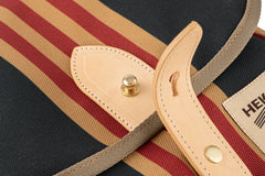 SIDE POUCH SIGNATURE REGIMENTAL STRIPE