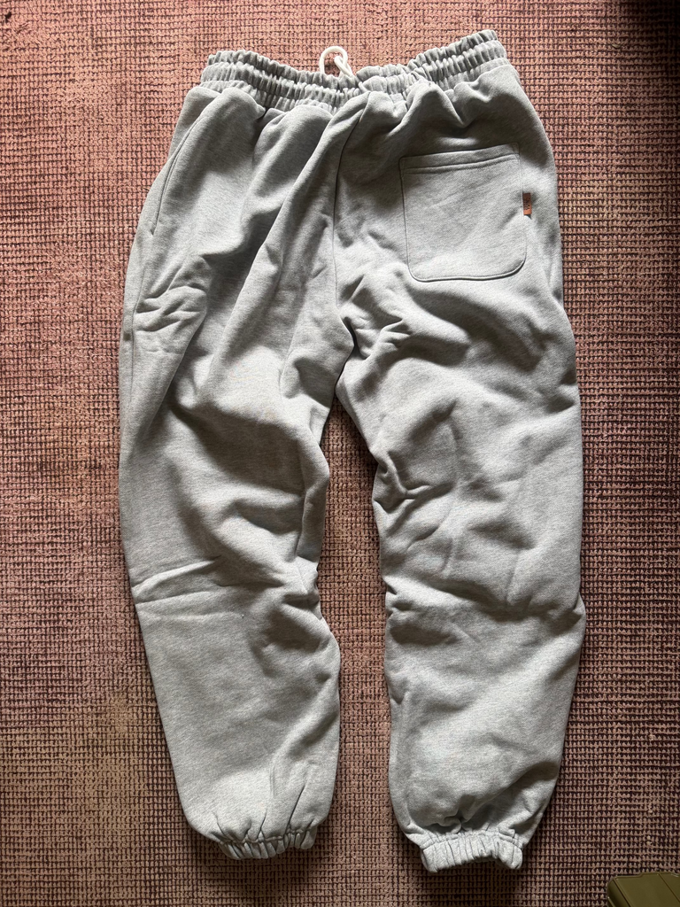 Calma Store Sweat pants（GRAY）CALMA STORE LOGO