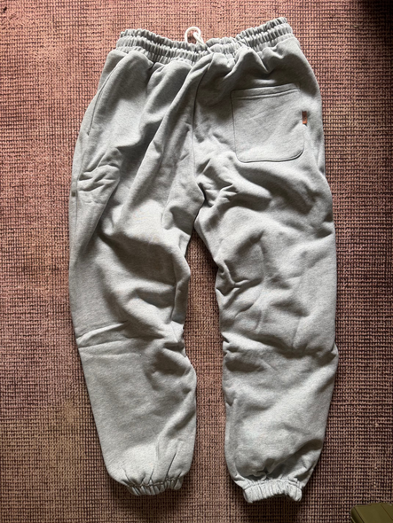 Calma Store Sweat pants（GRAY）CALMA STORE LOGO
